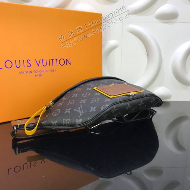 LV包 lv腰包 M45220 Discovery腰包 Gaston Labels系列 LV限量版款腰包  ydh3523